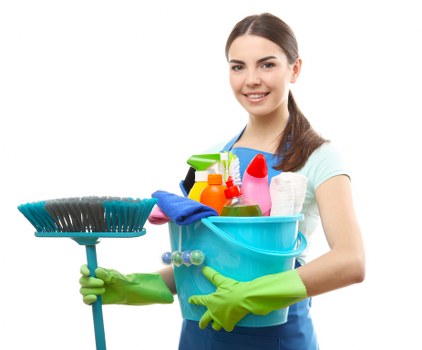 Cleaning team preparing a local Hackney property for handover